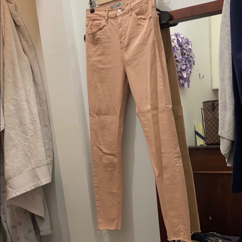Topshop ‘Jamie’ salmon colored jeans. NEVER WORN